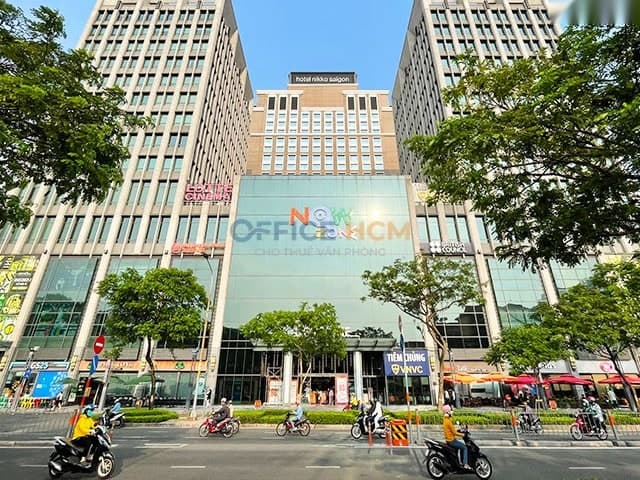 Royal Centre Tower thumbnail 3