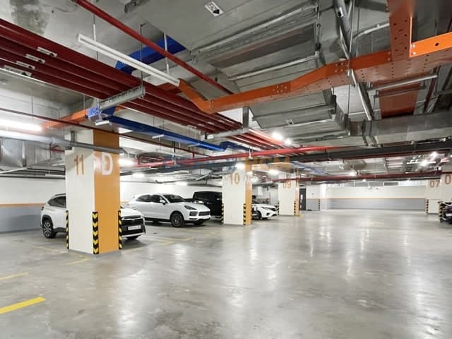 IMV Center Building