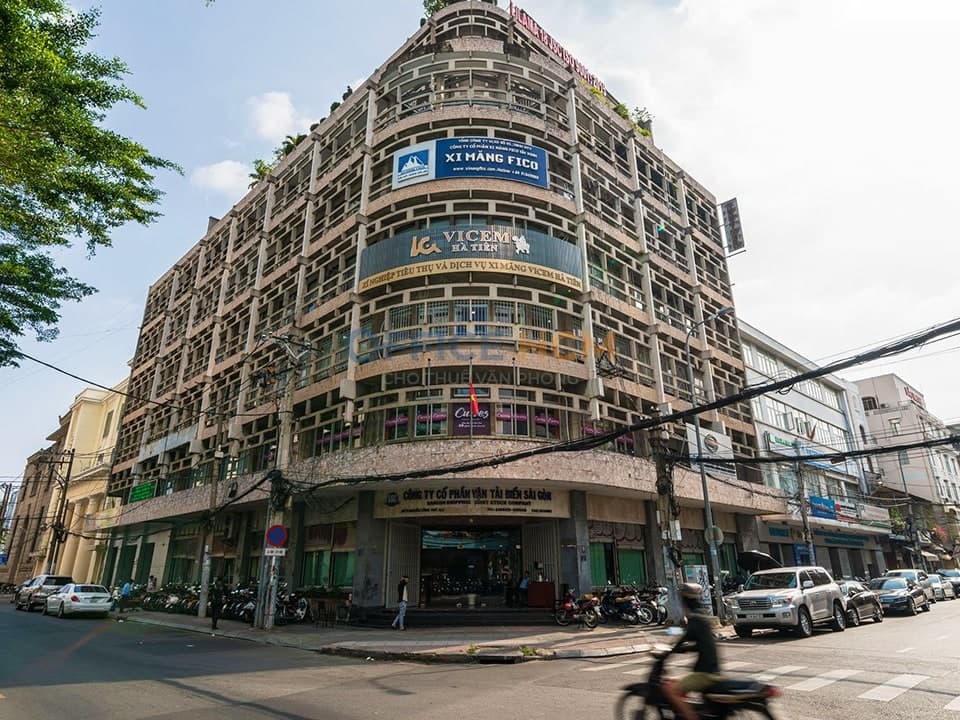 VAR Building — ảnh 1