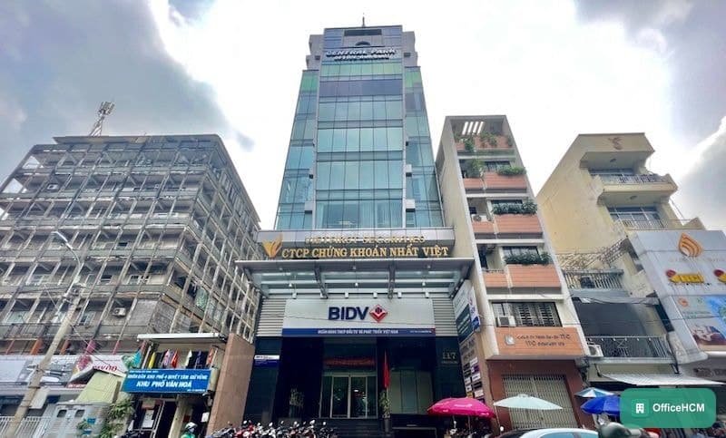 Central Park 2 Building