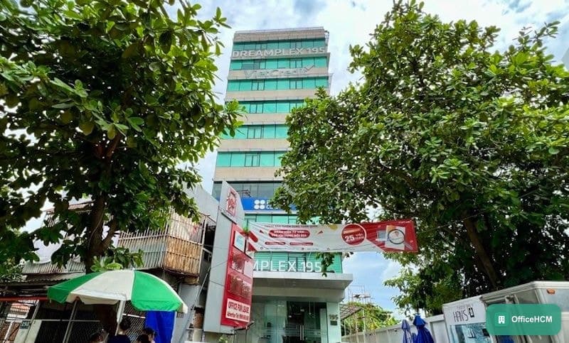 DreamPlex 195 Building