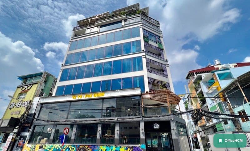 Embassy Building — ảnh 1