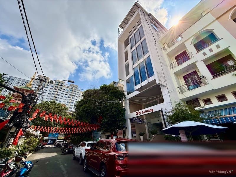 GH Building thumbnail 4