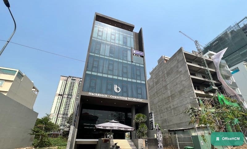 iTechBlack Building thumbnail 2