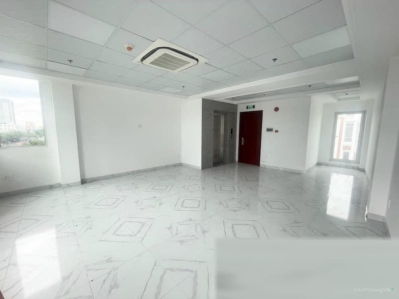 Legend Building thumbnail 4