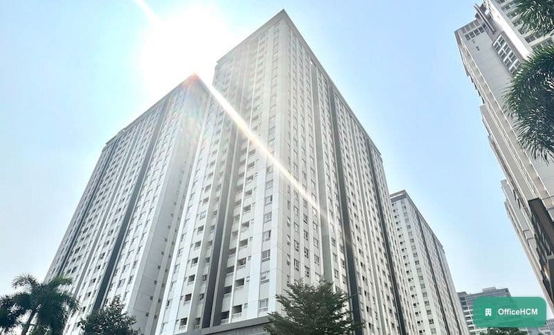 Lexington Residence thumbnail 2