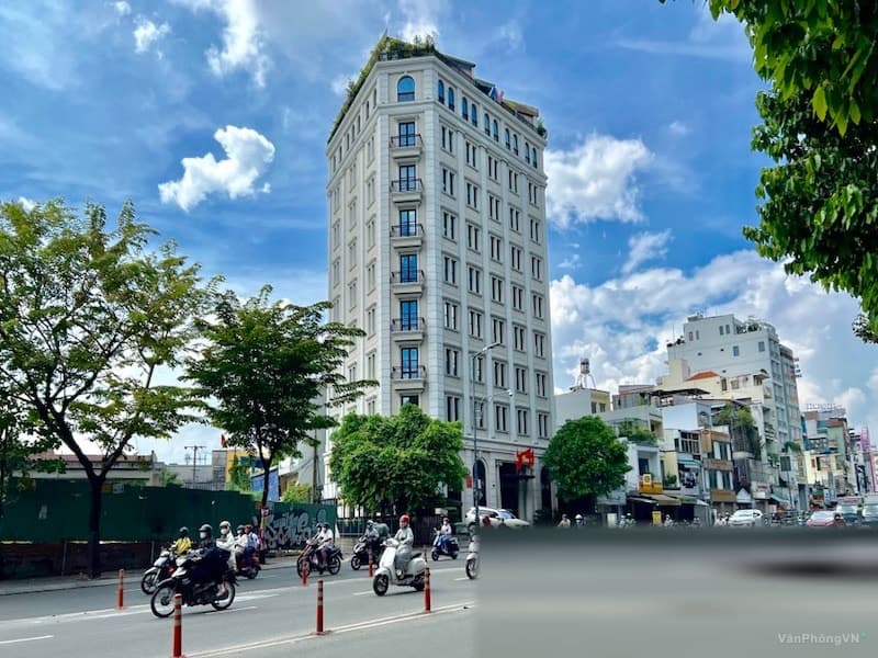 Nam Việt Building thumbnail 3