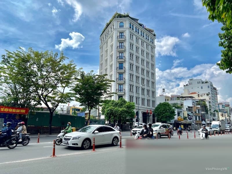 Nam Việt Building thumbnail 4