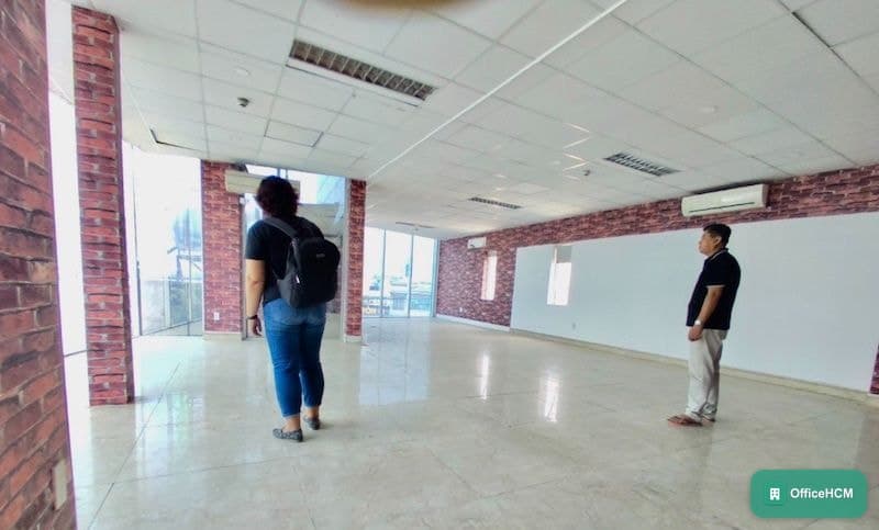 Sadoreal Building thumbnail 2