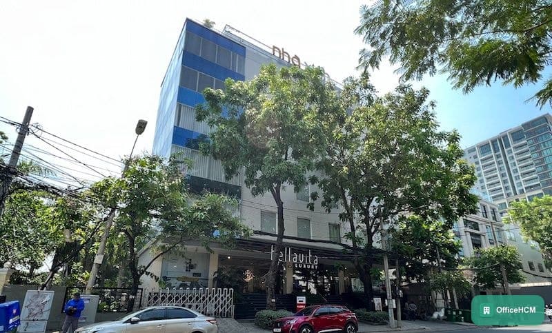 The Galleria Building thumbnail 3