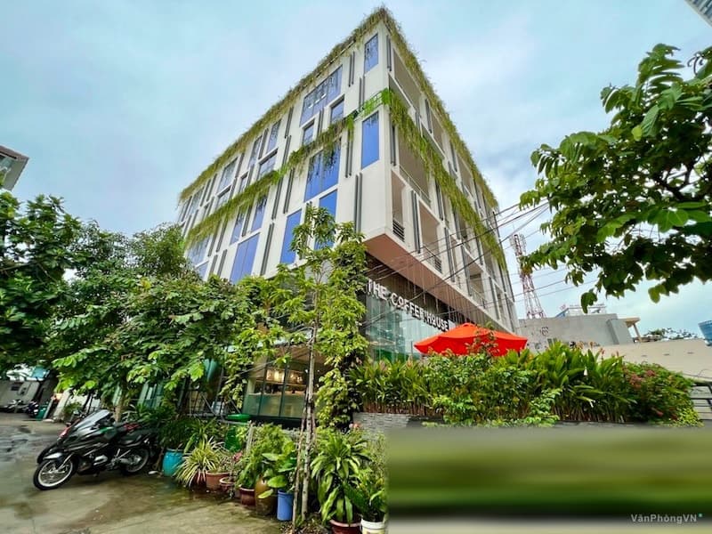 The Hub Building thumbnail 3