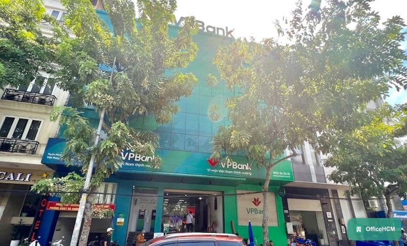 VP Bank Building thumbnail 2